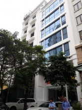 Bán nhà phố Dịch Vọng Hậu, DT 165m2 x 8,5 tầng, mặt tiền 10m.